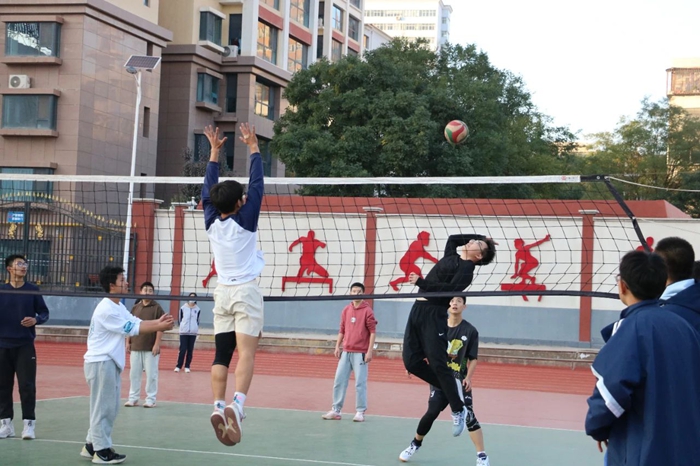 起伏不断的